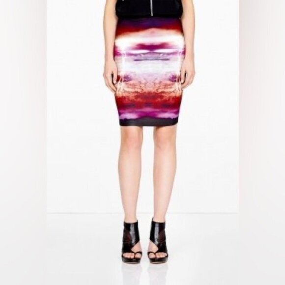 McQ by Alexander McQueen Lightning Knee  length Tube Skirt Size XS - Picture 15 of 15
